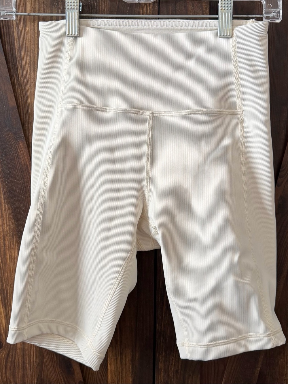 Lululemon Ribbed Contoured High-Rise Short 8" - Picture 3 of 7